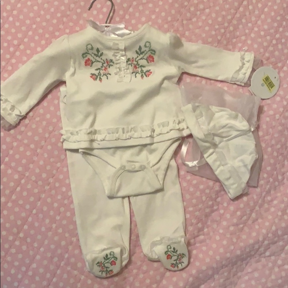 NWT baby girl set 3 mo.